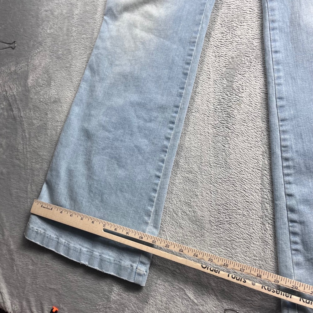 Spanx Flare Jeans Light Wash Pull On High Rise Denim 20348R Womens Size 2XL Tall - Picture 8 of 12